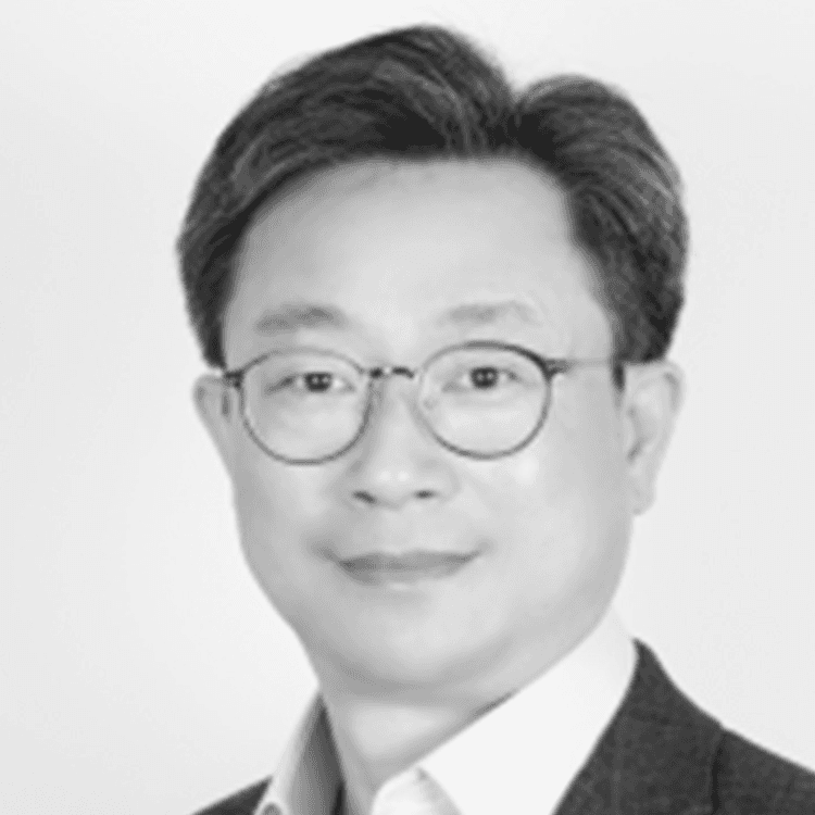 Photograph of Hosong Hwang